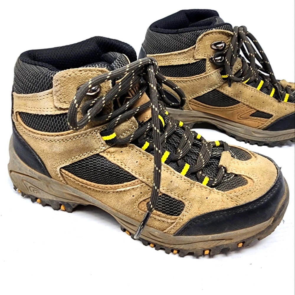 Denali Clearwater Youth Brown‎ Hiking Boots Leather Sturdy Outdoor Boots Size 3